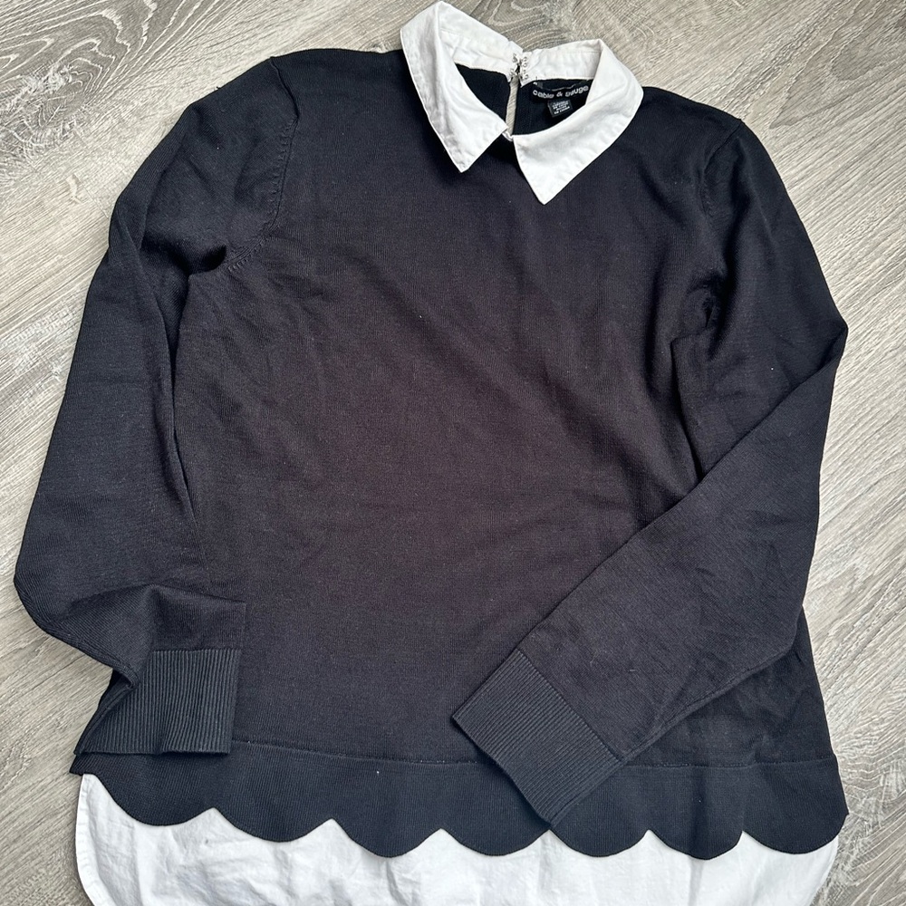 Cable & Gauge Black Sweater with White Collar